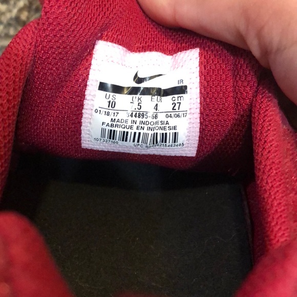 Nike Air athletic shoes - Picture 5 of 7